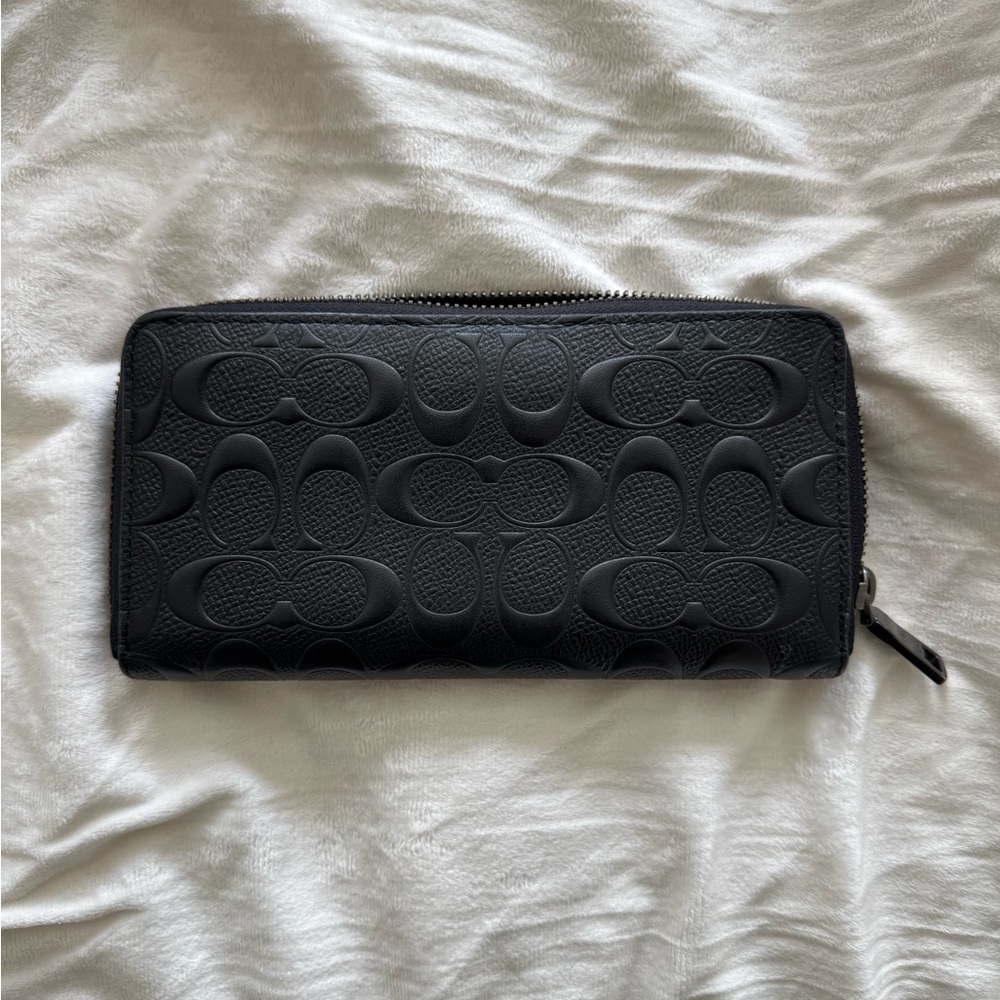 Coach Black Leather Zip Wallet with Silver Hardware
